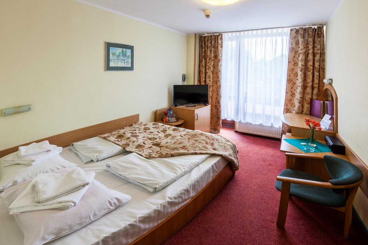 Hotel Jaskółka Ustroń Exterior foto