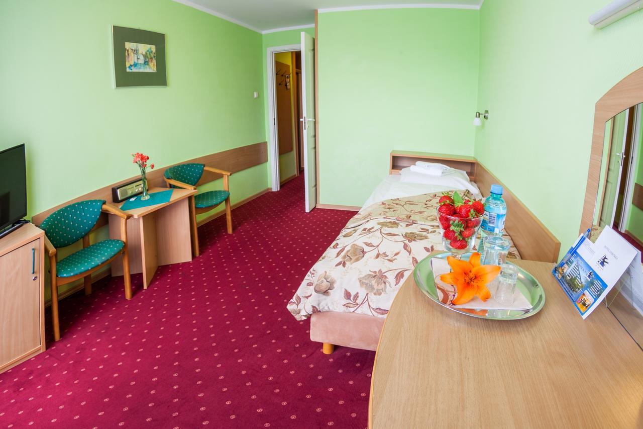 Hotel Jaskółka Ustroń Exterior foto